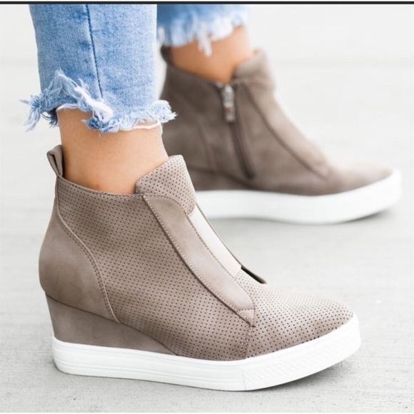 cocci Shoes - 🔥SALE PLATFORM SNEAKER IN TAUPE In STOCK